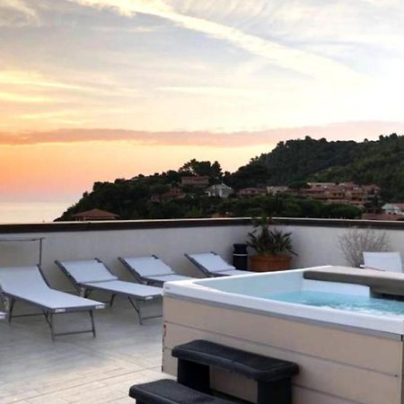 Hotel Il Telamonio Talamone Bagian luar foto