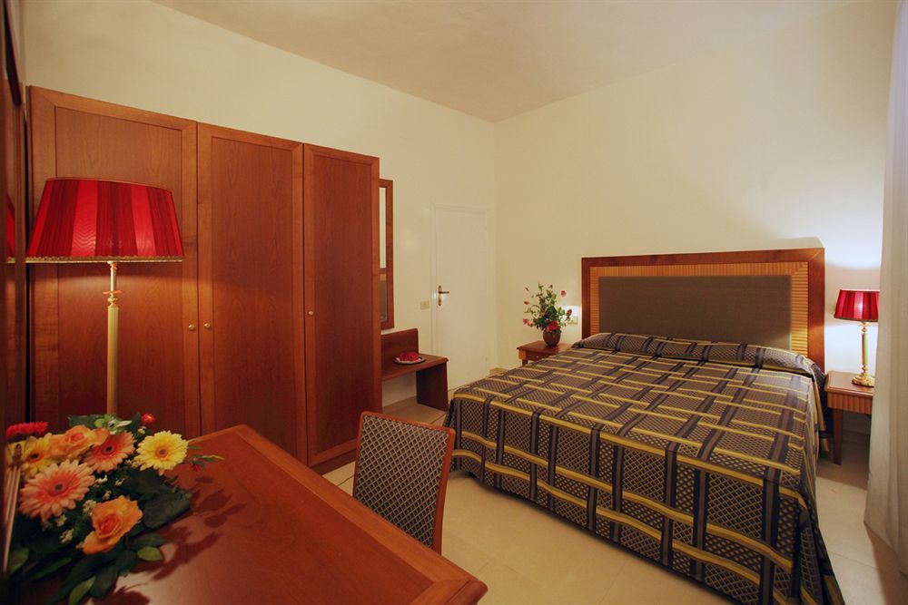 Hotel Il Telamonio Talamone Bagian luar foto